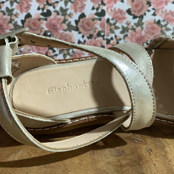 Beautiful elephantito silver sandals - Picture 3 of 4